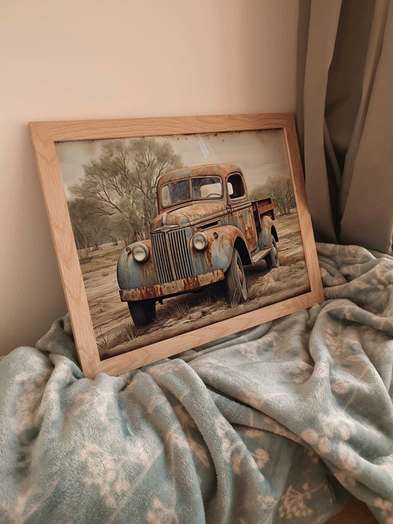 Rusty Pickup Truck Wall Art – Vintage Room Print